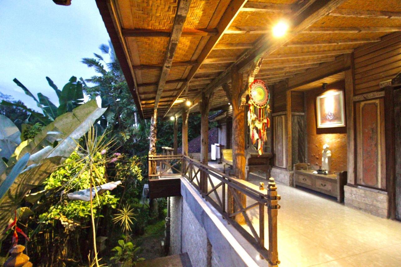 Umah Nik Kepitu Apartment Gianyar  Exterior photo